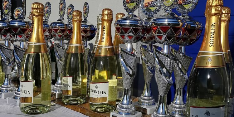 4_oschersleben_2024_zuend_classicendurance_motorrad-rennstrecken-training_ARTMOTOR